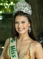 Photo:  Miss Earth 2004 Priscilla Meirelles, Brazil